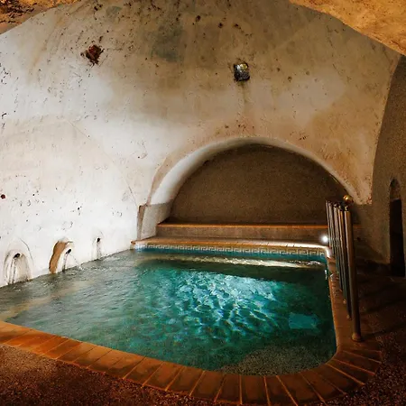 Hamam Ángistron