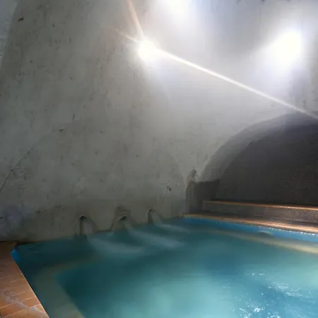 Hamam * Ángistron
