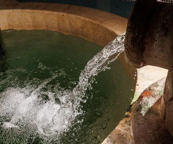 Hamam Hotel Ángistron