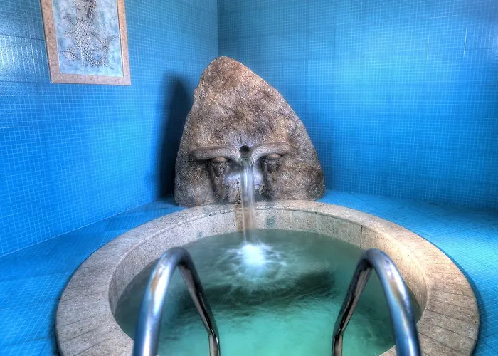 Hamam Hotel Ángistron